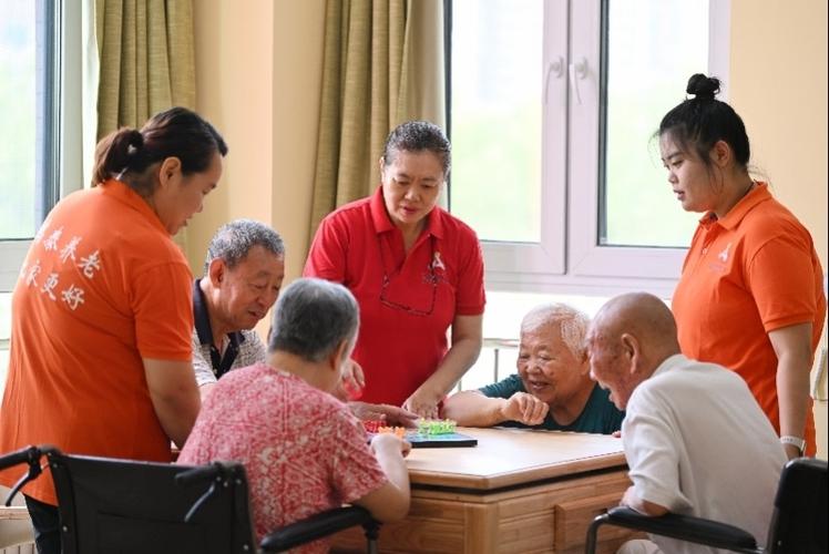 民政部畅通社区养老服务供需渠道构建一刻钟养老服务消费